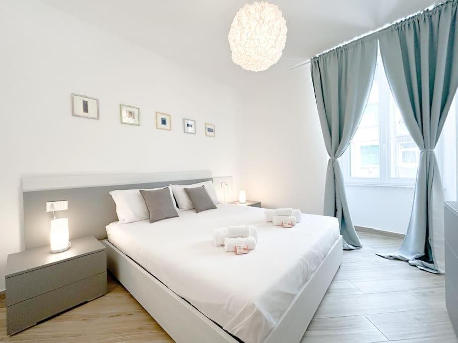 Lusso In Centro Storico - Wifi - Ac Apartment Savona Ngoại thất bức ảnh